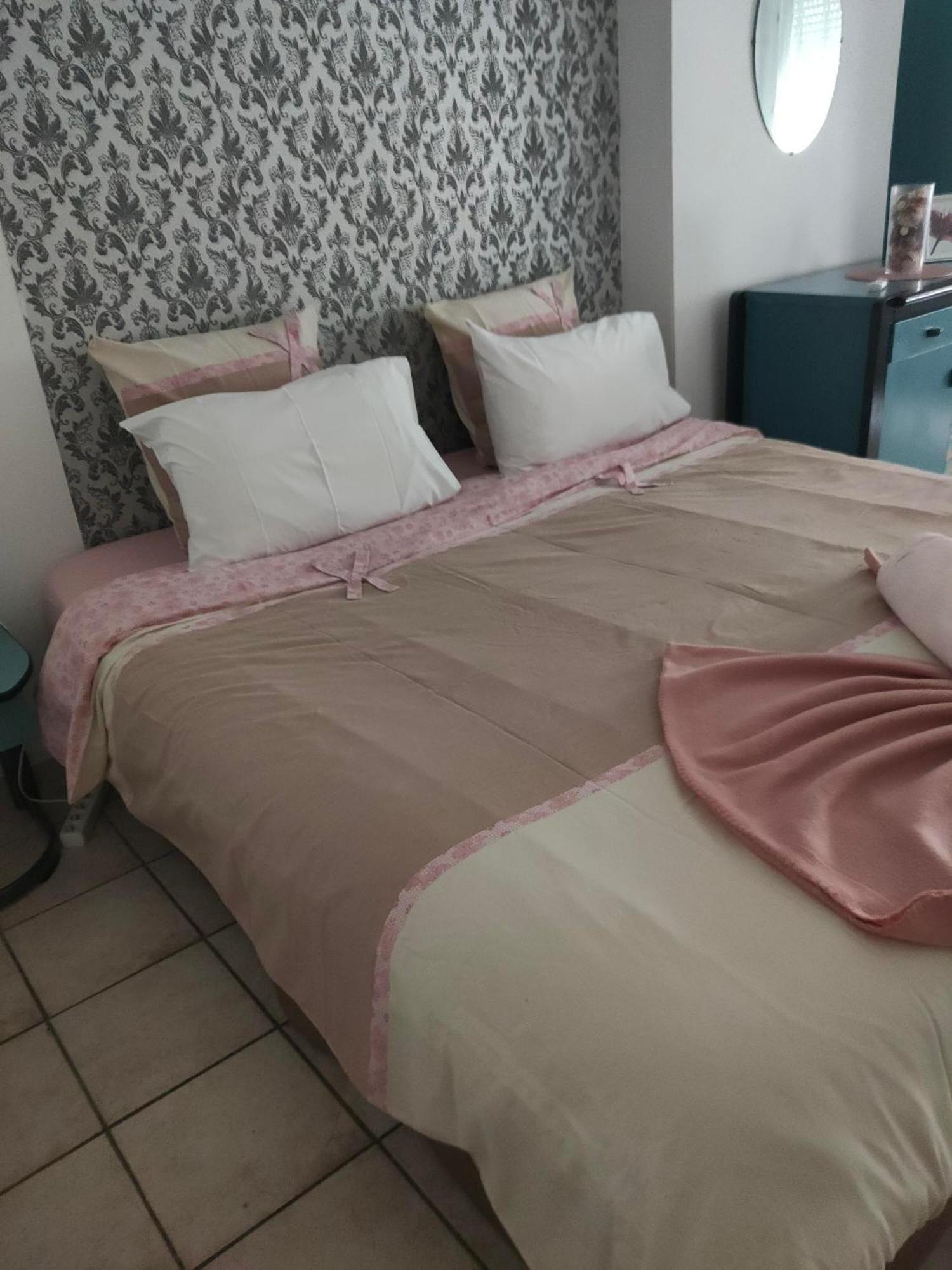 Apartament Blanc De Tardy Saint-Etienne  Zewnętrze zdjęcie